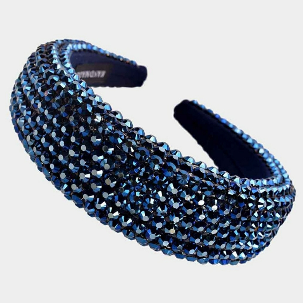 Beautiful brand new headband 💙💙💙